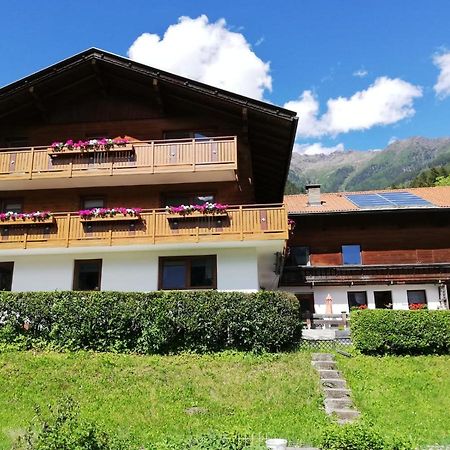 Haus Eder Burgi Hotel Nikolsdorf Esterno foto