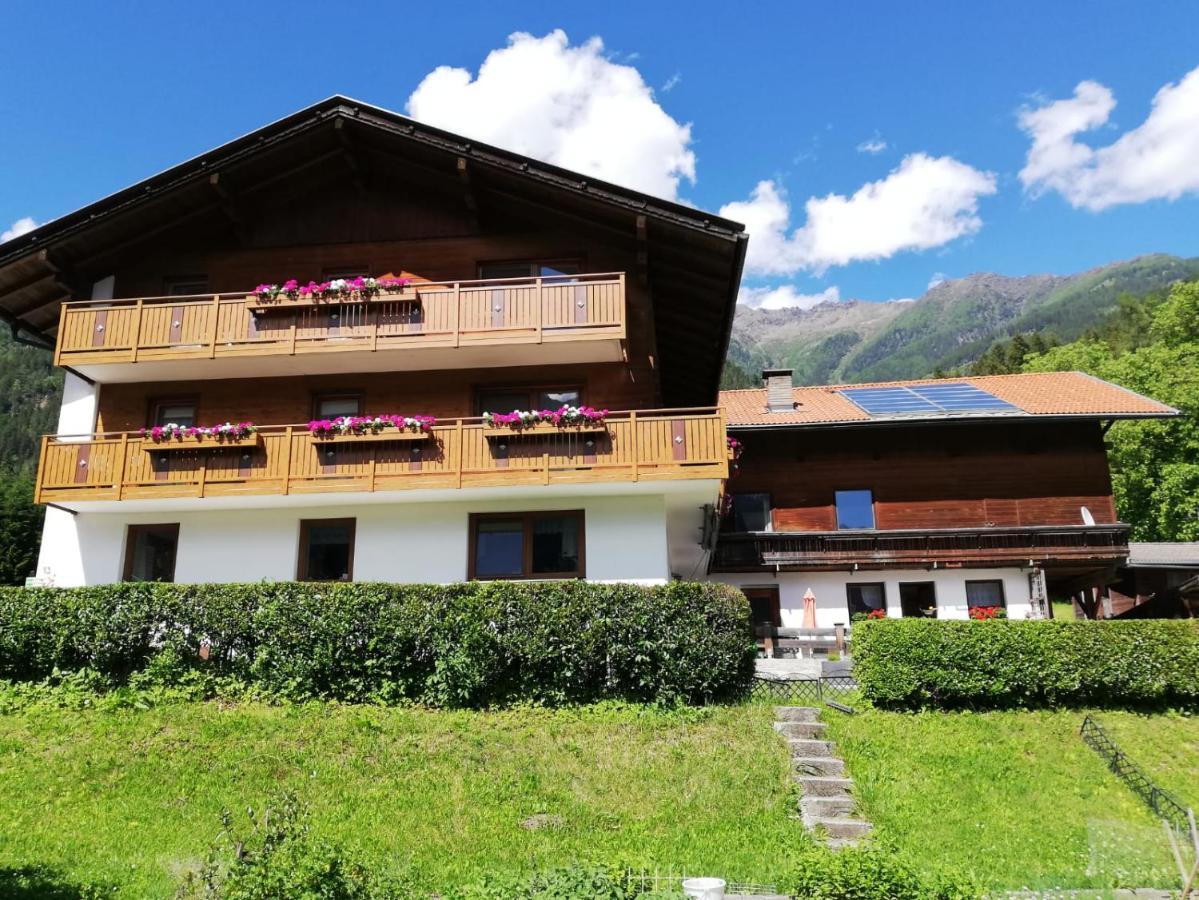 Haus Eder Burgi Hotel Nikolsdorf Esterno foto