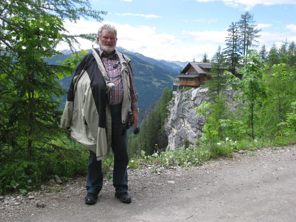 Haus Eder Burgi Hotel Nikolsdorf Esterno foto